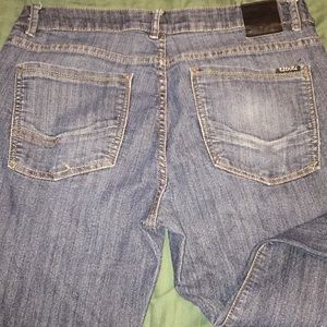 Ezekiel Jeans 👖.