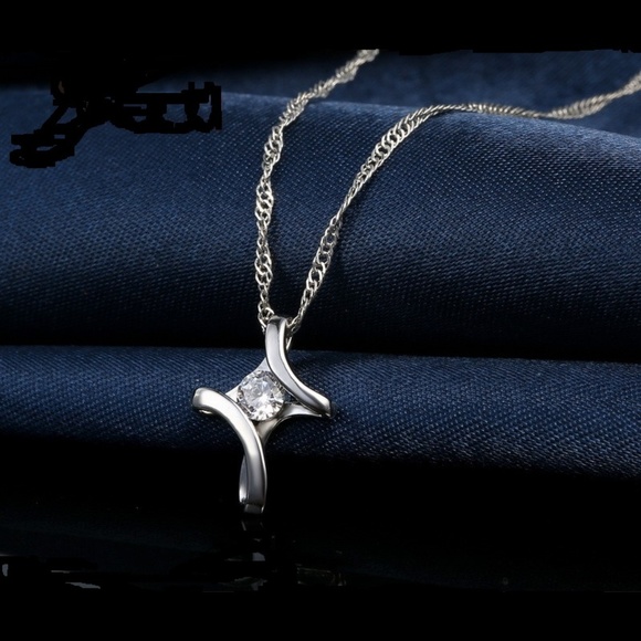 ❤️4 for $20 Sale❤️CZ Elegant Necklace❤️❤️ - Picture 2 of 4