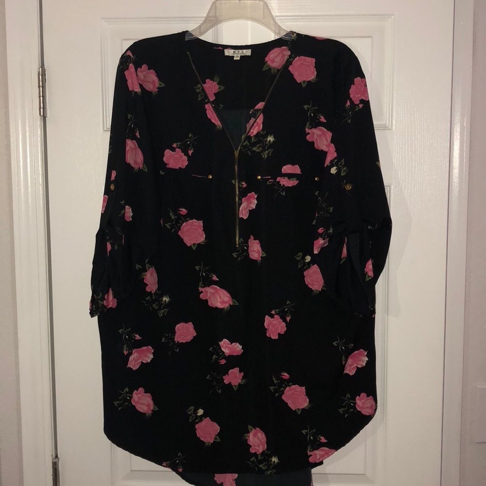 Cute flowery shirt for sale!