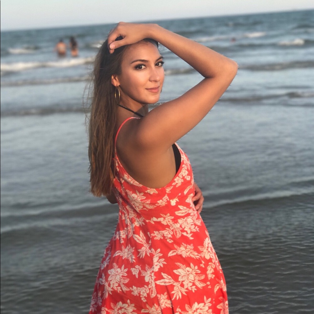 ❗️Meet your Posher ❗️