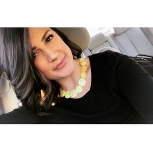 Meet your Posher, Norah