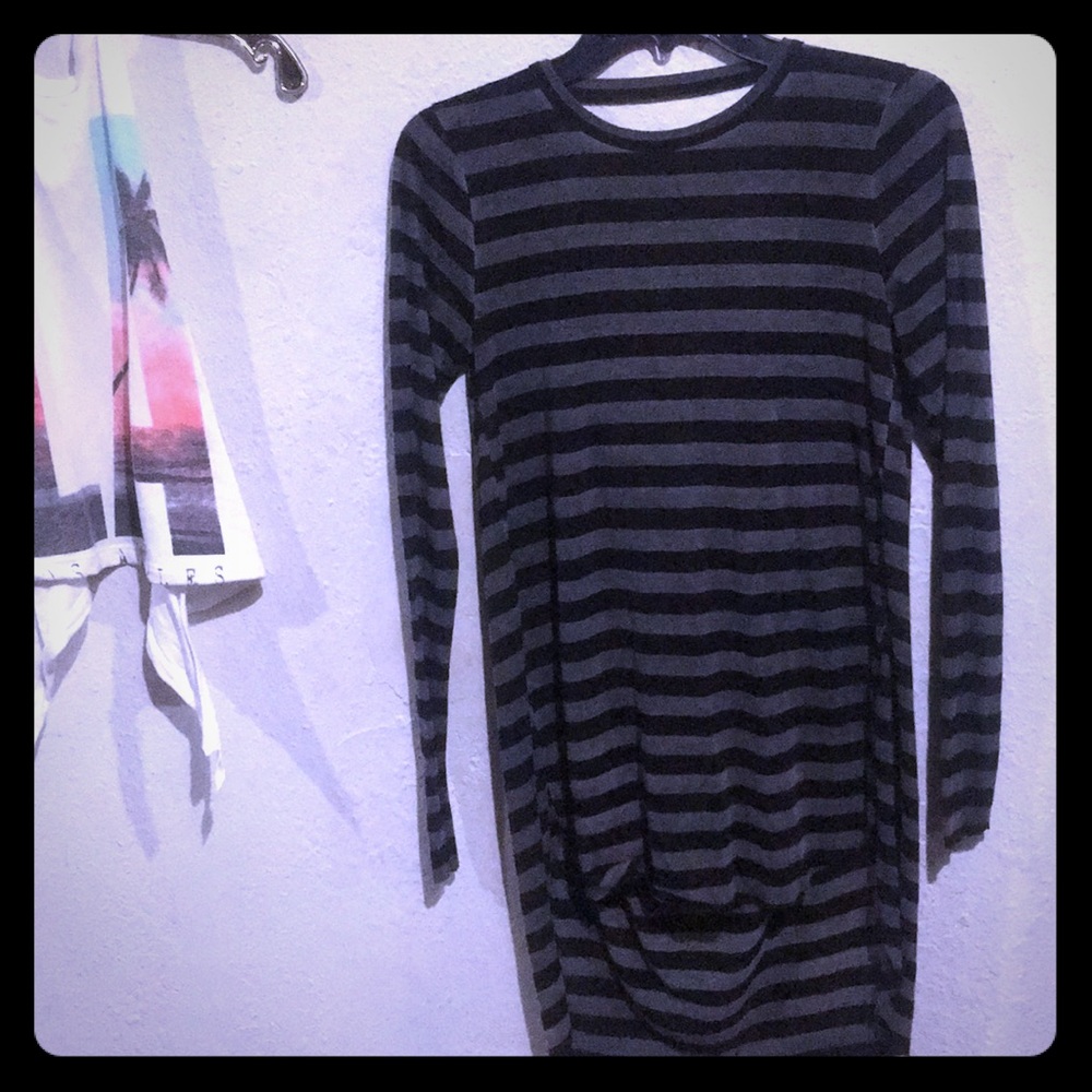 Dropped Back Stripe Tunic!! ❤️😎