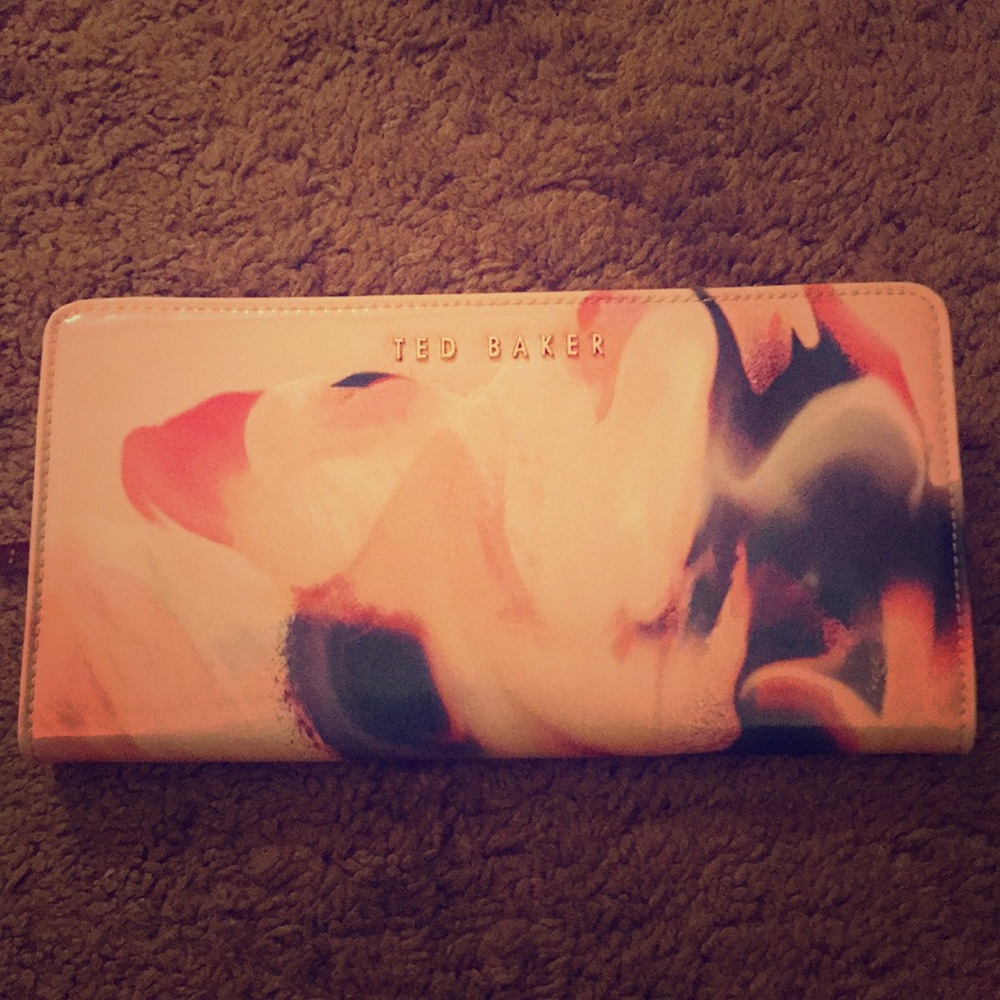 Ted baker wallet