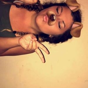 Meet your Posher, Deanna