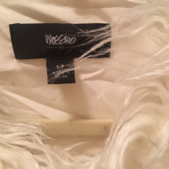 Mossimo Faux Fur Vest - Picture 3 of 7