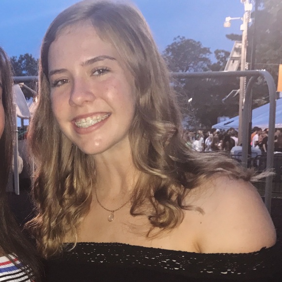 Meet your Posher, Emma - Picture 1 of 1