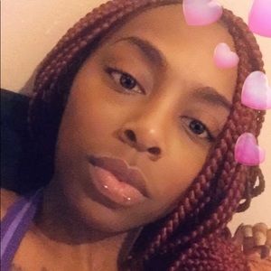 Meet your Posher, Assata