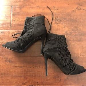 Guess women size 10 open toe black heels