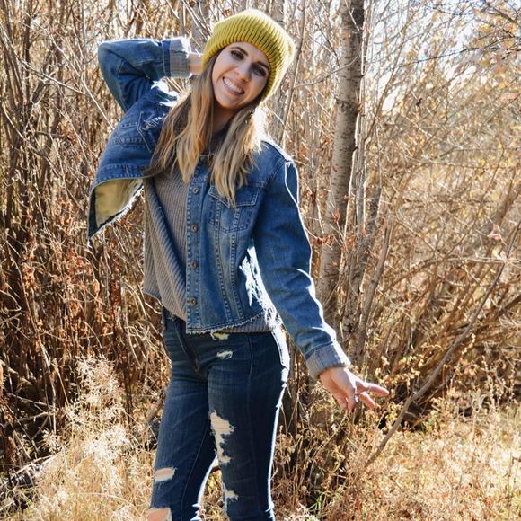 Meet your Posher, Haley - Picture 1 of 1