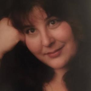 Meet your Posher, Suzanne