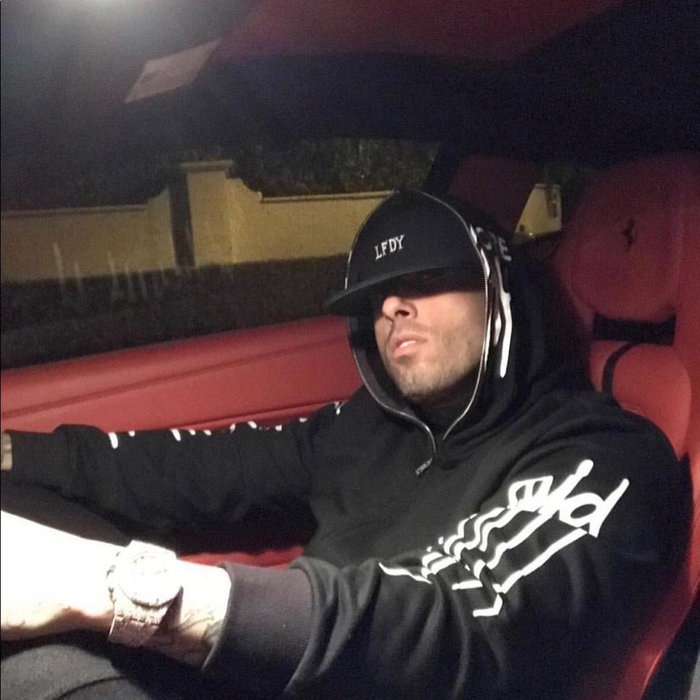 Meet your Posher, Sal