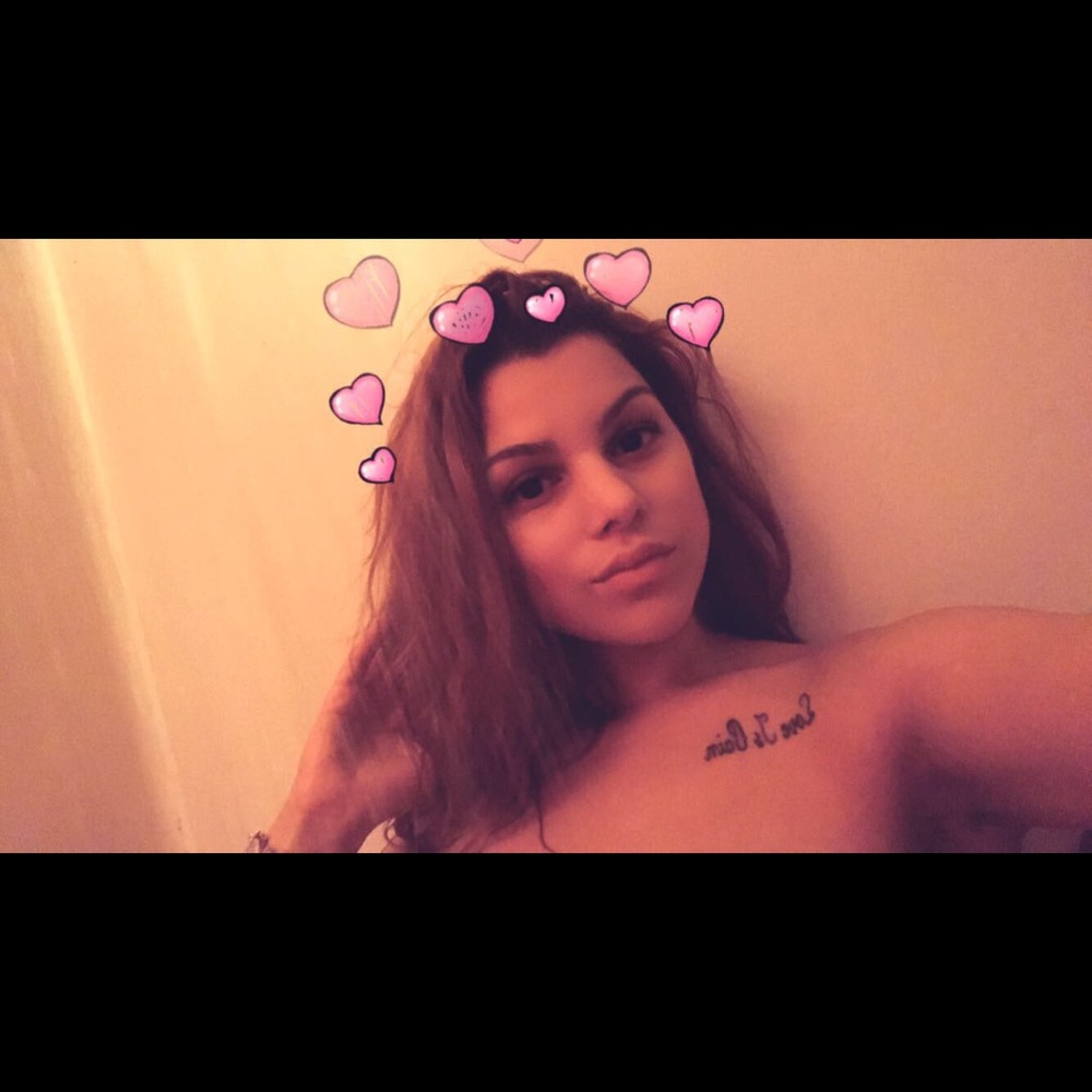 Meet your Posher, Greycha