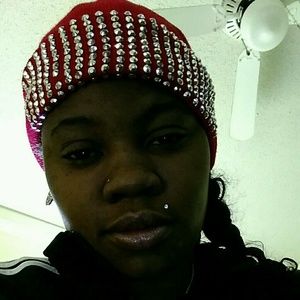 Meet your Posher, Lexis