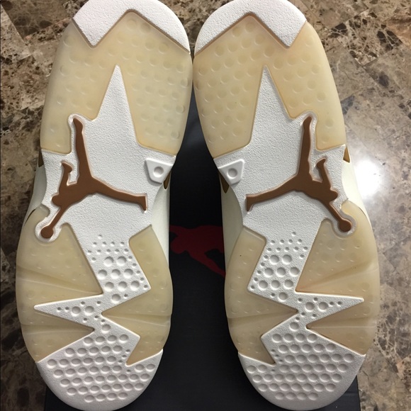 Air Jordan 6 Golden Harvest main image 4