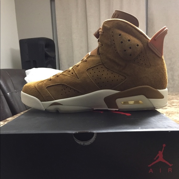 Air Jordan 6 Golden Harvest