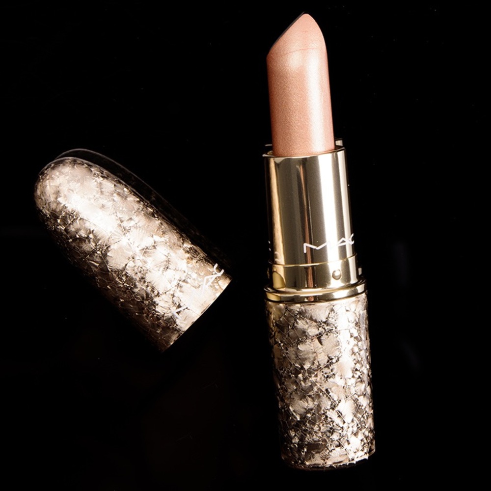 MAC LE Holiday Crush SOLD OUT Snowball Lipstick