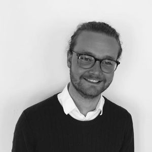 Meet your Posher, Simon