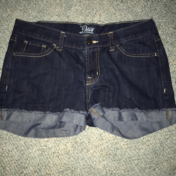Old Navy Shorts - Picture 1 of 2