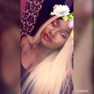 Meet your Posher, Danielle