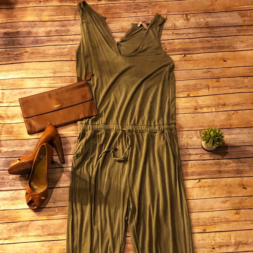 🎈Stylish & Comfy Sleeveless Jumpsuit🎈