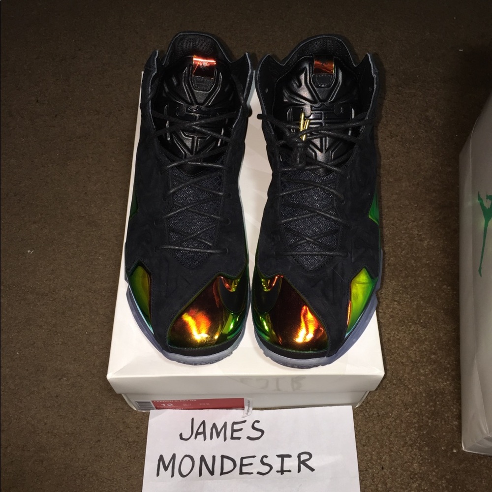 SOLD! SOLD! Nike Lebron 11 XI EXT Kings Crown