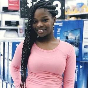 Meet your Posher, Timika