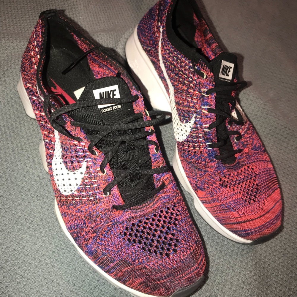 (S5) Nike Flyknit Zoom sneakers