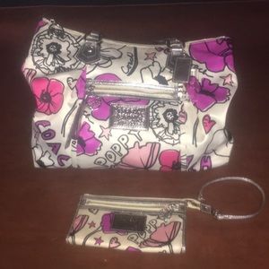 Medium Poppy Coach Bag with Matching Wallet