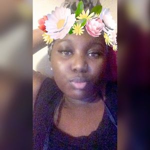 Meet your Posher, Aja