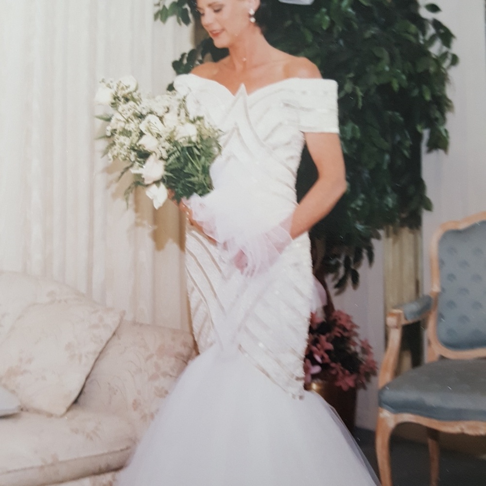 Klienfelds wedding dress size 6