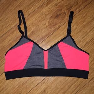 Alo Yoga Trace 2 Bra Heather and Guava Never Worn