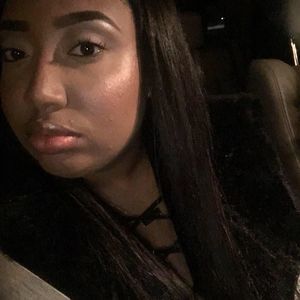 Meet your Posher, Shanique