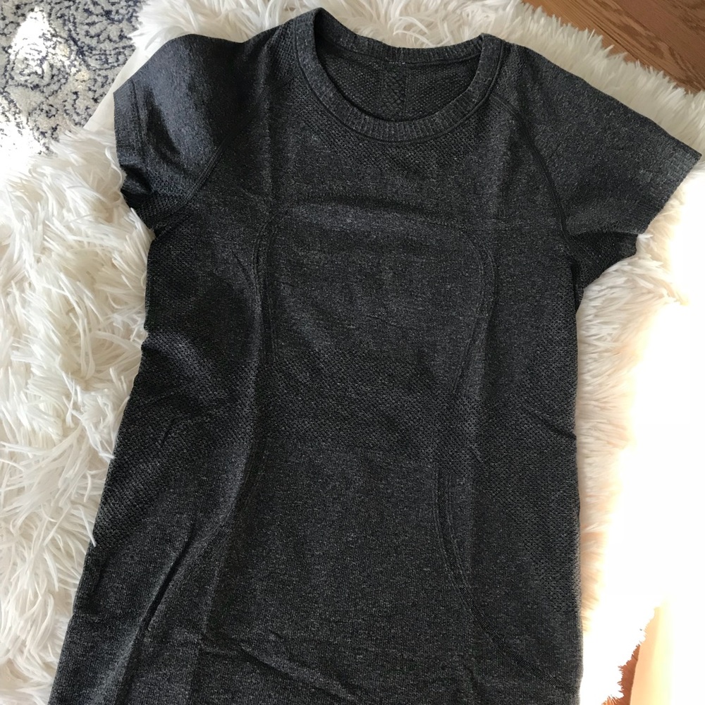Grey lululemon SS Swiftly, 4