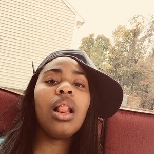 Meet your Posher, Herlanie