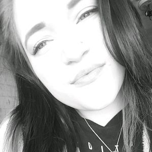 Meet your Posher, Hayley