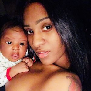 Meet your Posher, Chazmiaa