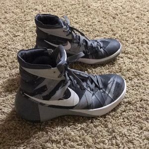 NIKE Hyperdunk Basketball Shoes