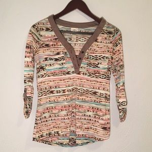 Quarter sleeve Aztec shirt