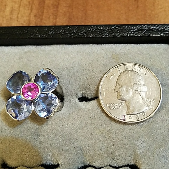 Sold Ring - Picture 3 of 5