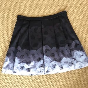 CeCe Floral Pleated Skirt