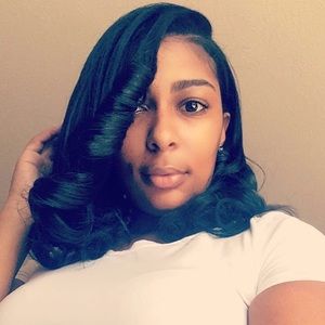 Meet your Posher, Lianna