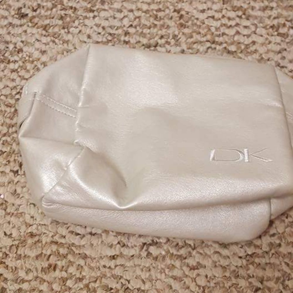 Makeup bag