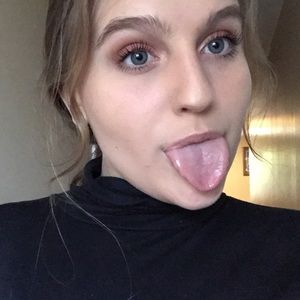 Meet your Posher, Victoria