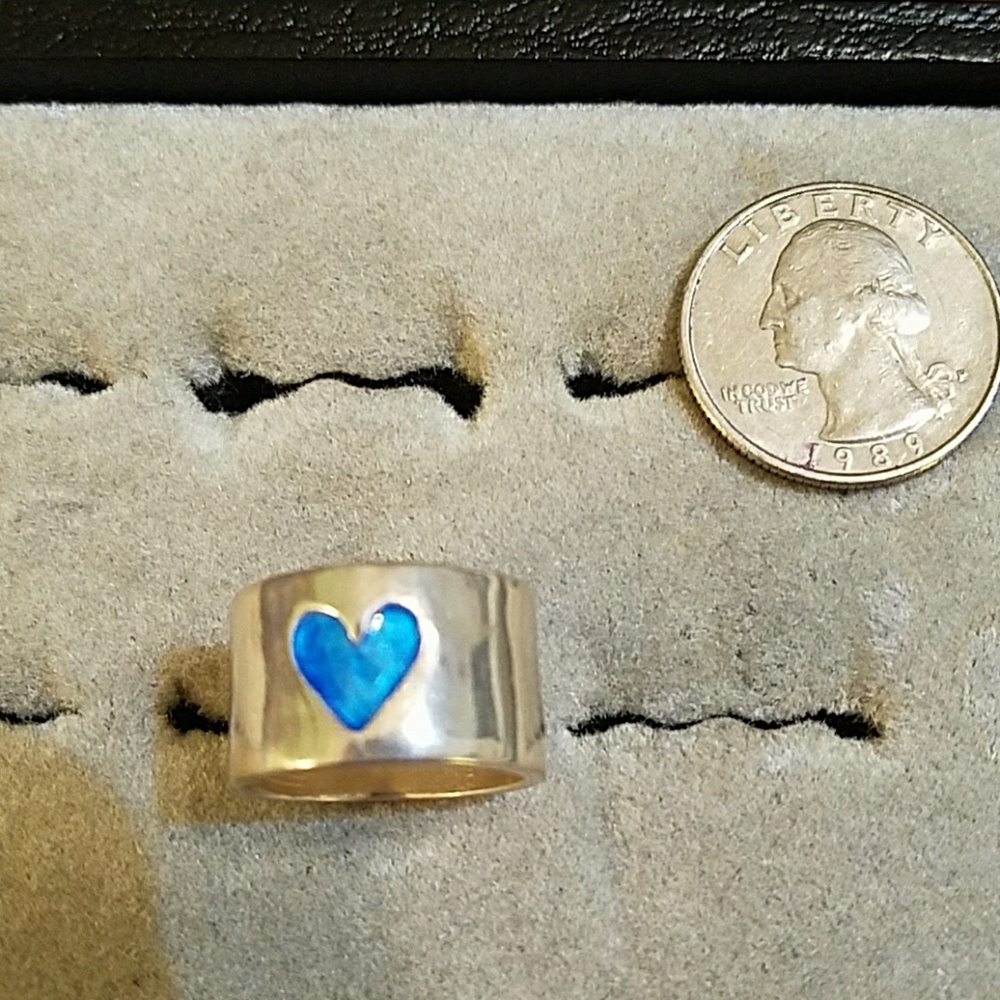 Ring - Picture 4 of 4