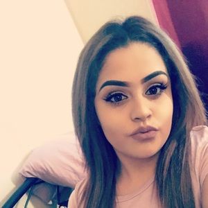 Meet your Posher, Lesley