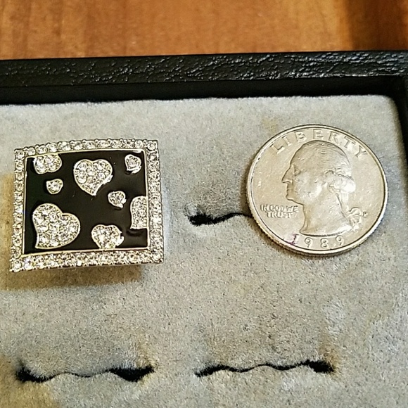 Ring - Picture 2 of 3