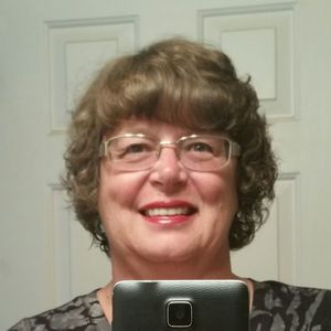 Meet your Posher, Lois