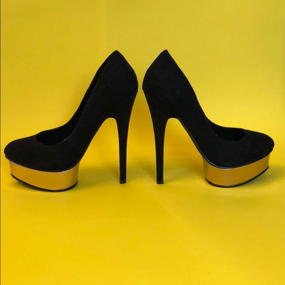 Size 6 Black Forever 21 shoes - Picture 1 of 5