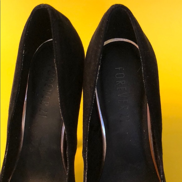 Size 6 Black Forever 21 shoes - Picture 5 of 5