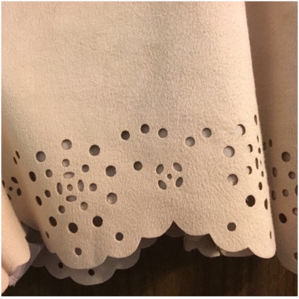 LC Lauren Conrad Pink Faux Suede Eyelet Shorts NWT - Picture 4 of 5